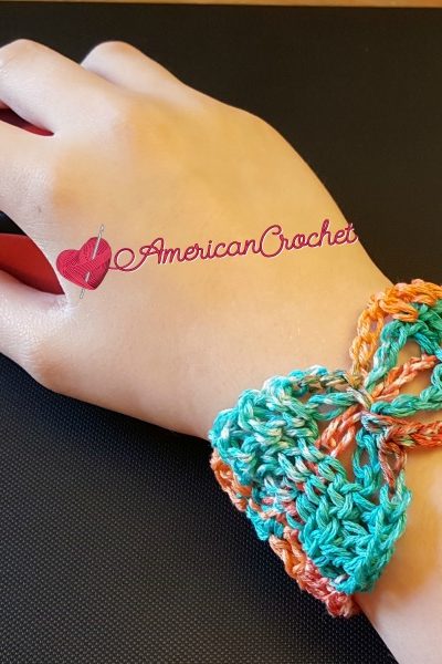 Butterfly Bracelet free crochet pattern